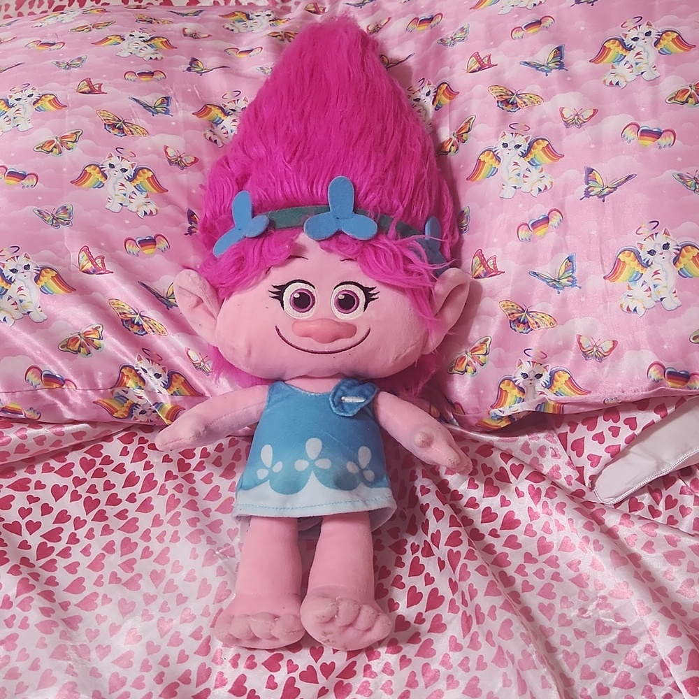 DreamWorks Trolls: 14" Queen Poppy Plush Doll